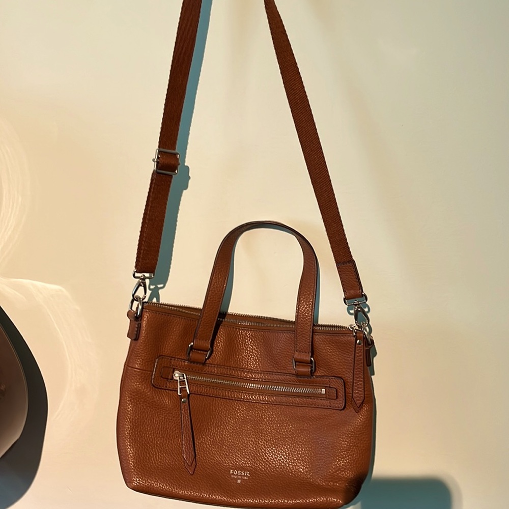 Fossil purse